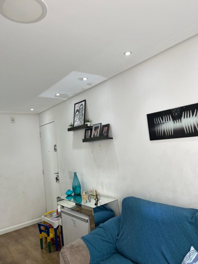 Apartamento em Colônia