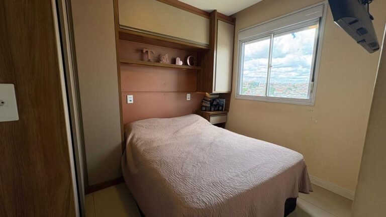 Apartamento em Pq. do Carmo