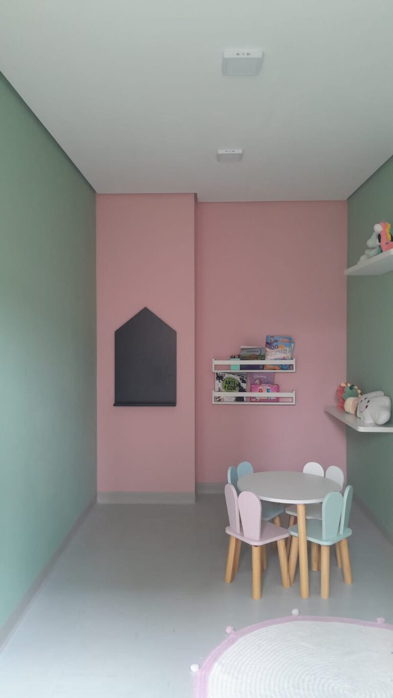 Apartamento em Vila Carmosina