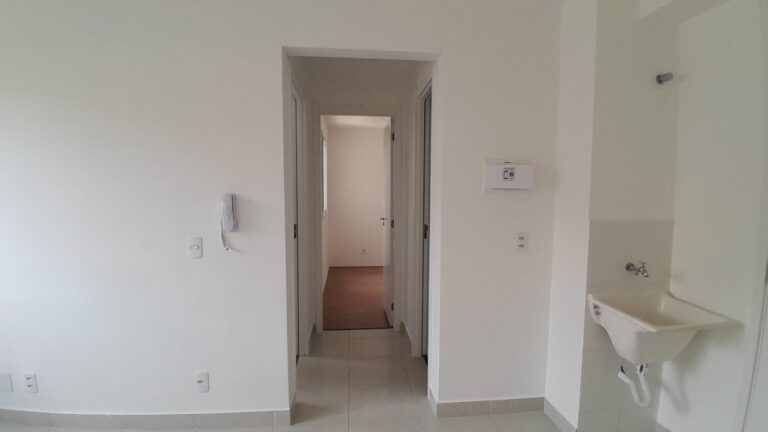 Apartamento em Vila Carmosina