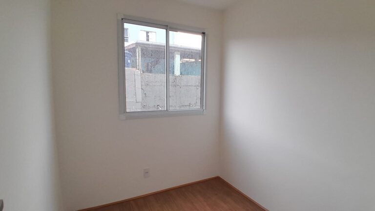 Apartamento em Vila Carmosina