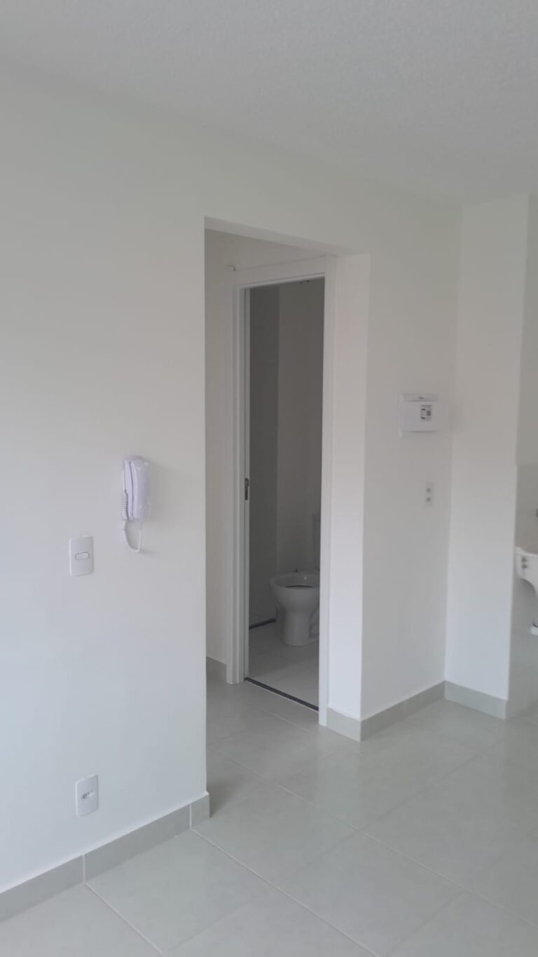 Apartamento em Vila Carmosina