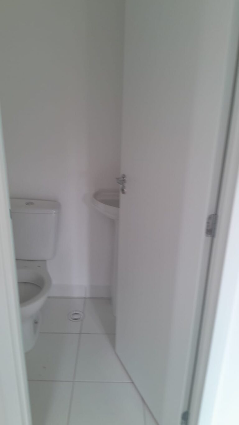 Apartamento em Vila Carmosina