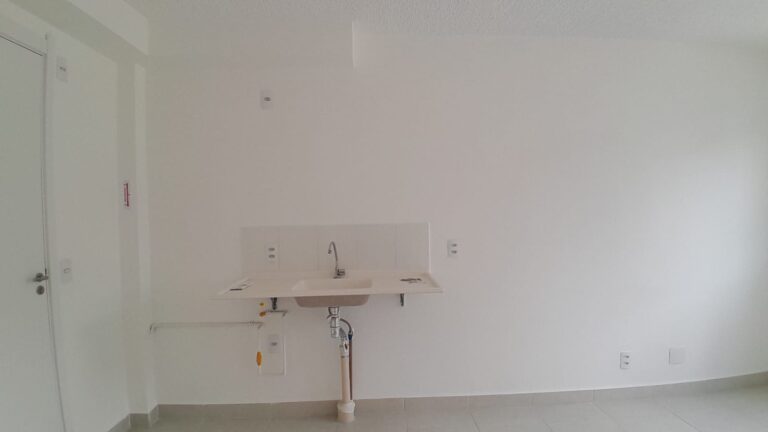 Apartamento em Vila Carmosina