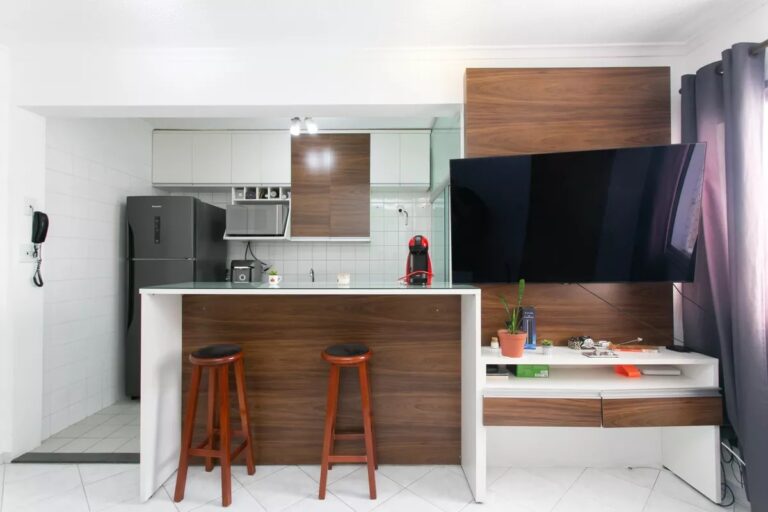 Apartamento em Vila Carmosina