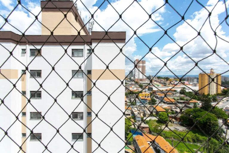 Apartamento em Vila Carmosina