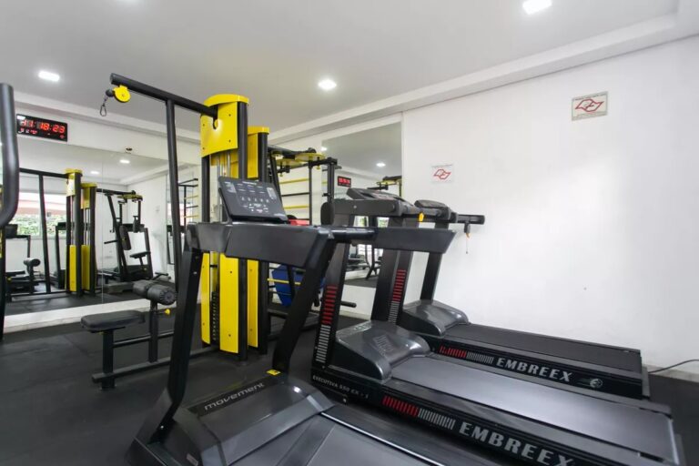 Apartamento em Vila Carmosina