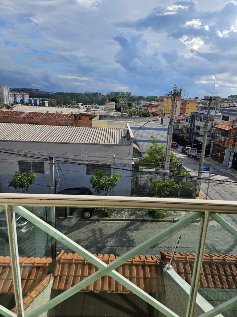 Sobrado em Vila Carmosina